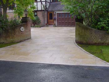 drive way paved in granite
